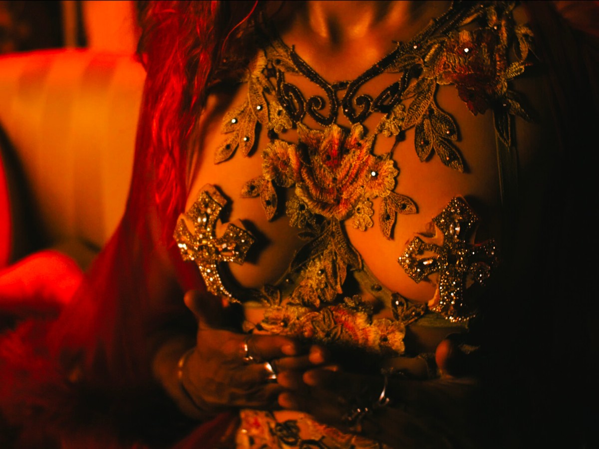 Holy Water- Uncensored – dir. Alyssa Aparicio
